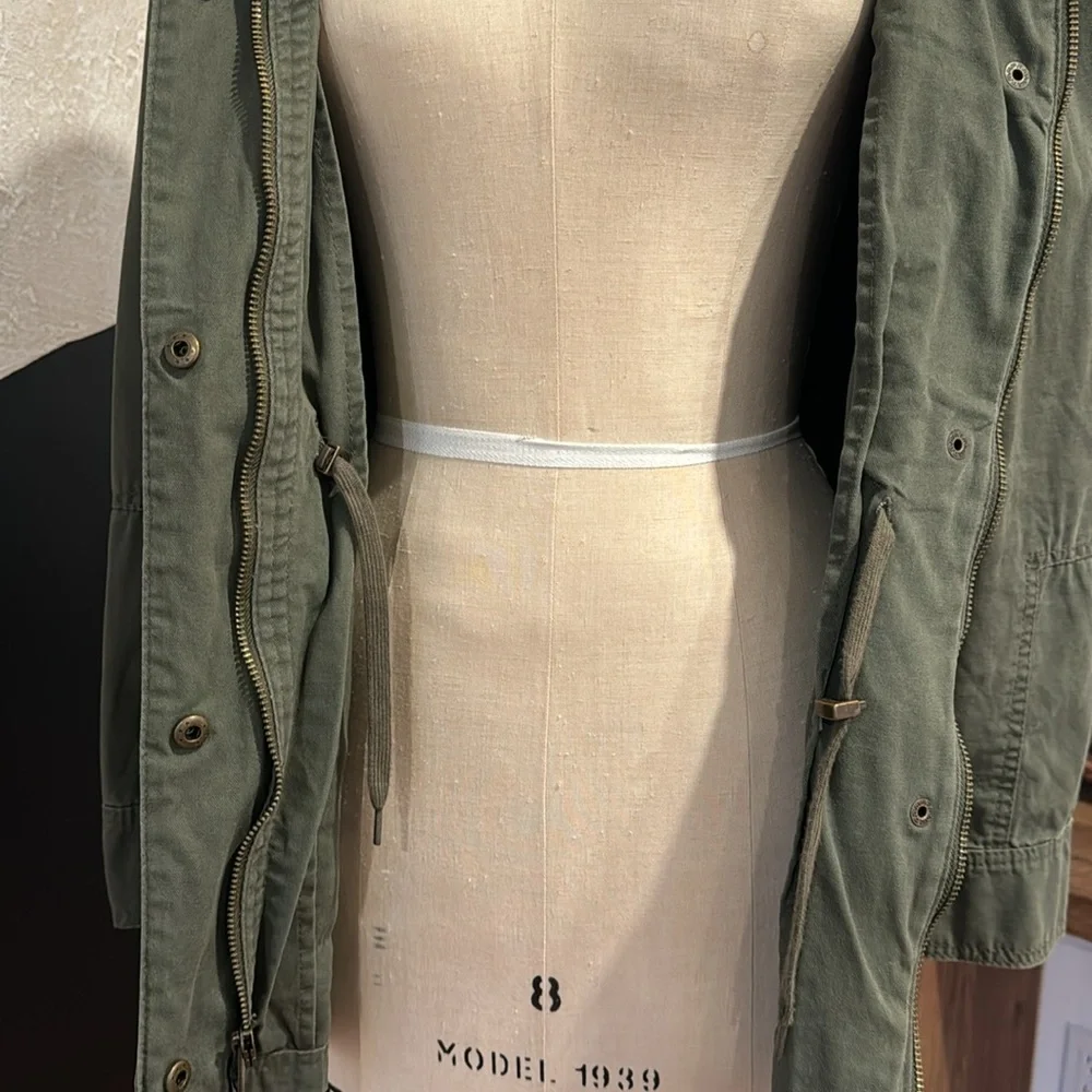 Universal Thread Jacket - Picture 3 of 4